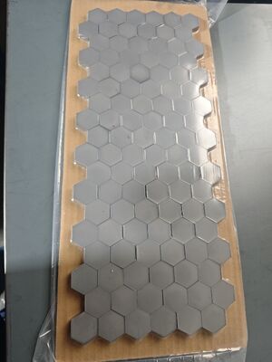 Ballistische Platte aus Borkarbid – NIJ Level IV Ultraleichte sechseckige 100 x 100 mm große Keramik-Schlagfläche