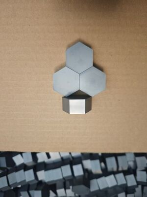 NIJ Stufe IV Monolithische Siliziumkarbidplatte 10x12 Zoll ballistischer Schutz Keramikplatte