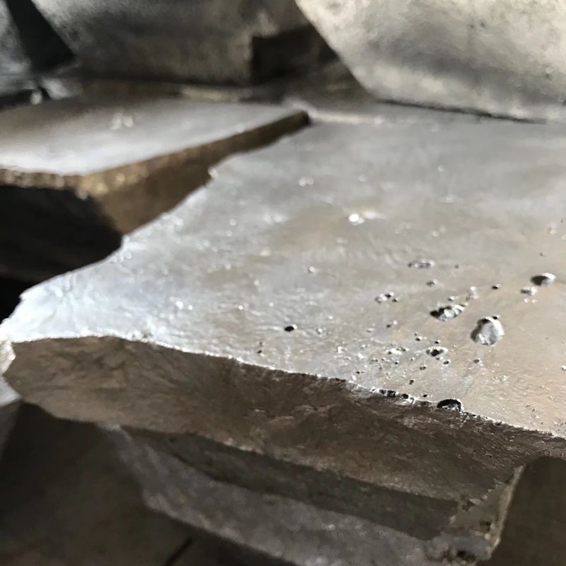 AlMo10 Aluminium-Molybdän-Masterlegierung Granulat 3-5 mm Mo10 für die Molybdän-Zusatz-Aluminium-Schmelze